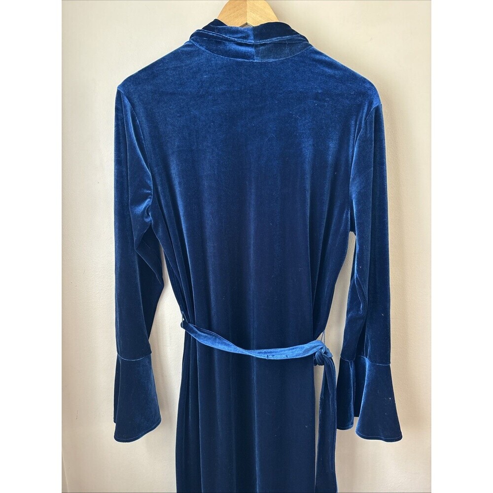 Express Velvet Robe Cardigan Womens M Blue Bell Sleeve Tie Waist NWT - Picture 7 of 7